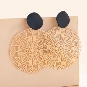 Black and golden round earrings
